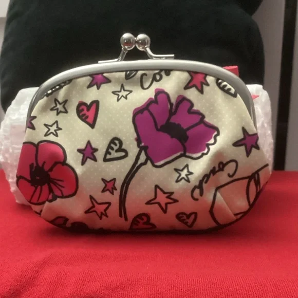 Coach Poppy Graffiti coin pouch - Picture 3 of 7